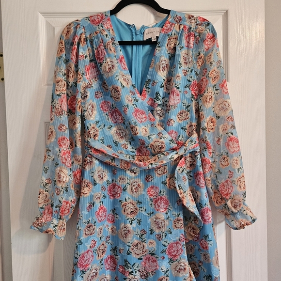 Adelyn Rae Blue Floral Long Sleeve Dress - Picture 3 of 7